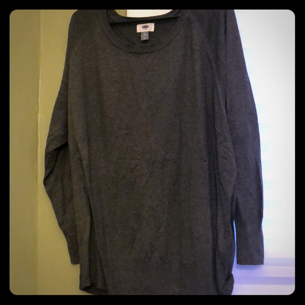 Gray old navy sweater